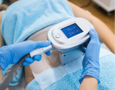 During a cryolipolysis session